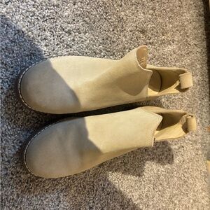 Hush Puppies Light Tan Suede Ankle Chelsea Boots